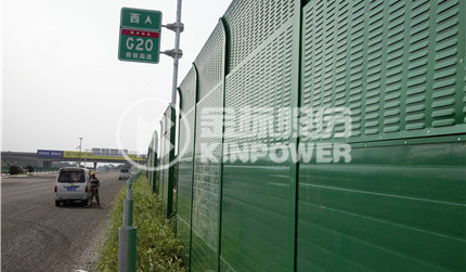 濟(jì)青高速公路改擴(kuò)建聲屏障項(xiàng)目